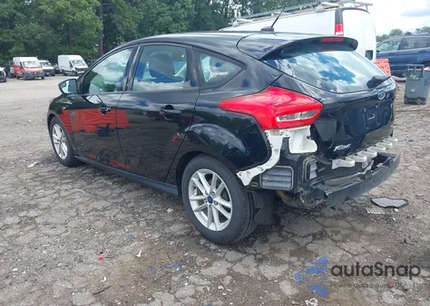 2016 Ford Focus Se z USA, uszkodzony, nr VIN 1FADP3K27GL370843